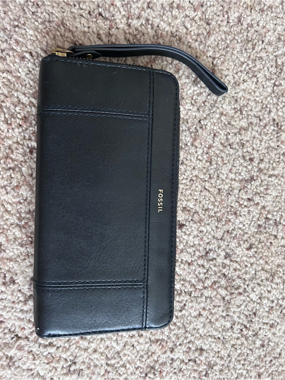 Fossil Black Leather Zip Wallet Wristlet with Gold Logo